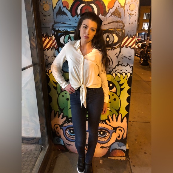 Meet your Posh Queen, Steph 💕👑👠 - Picture 17 of 17